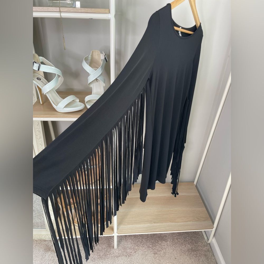 Auditions Black Long-Sleeve Fringe Midi Dress - Picture 2 of 5